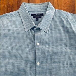 Men’s Blue Marc Anthony Long sleeve Button up Shirt size XL slim fit